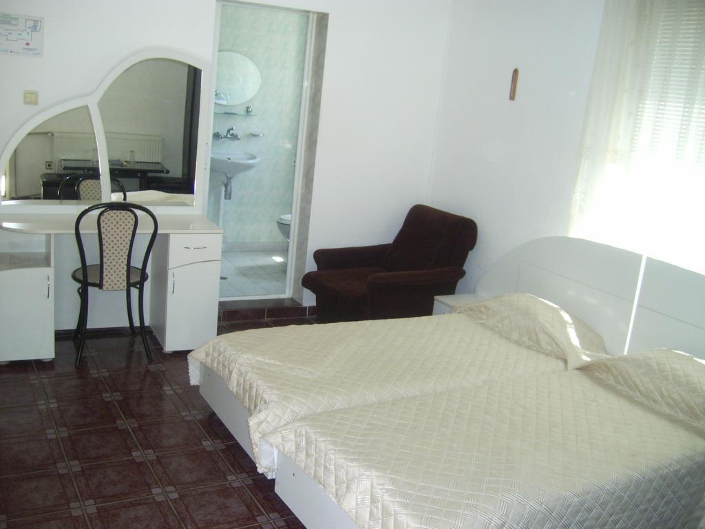 Family Hotel George Svilengrad Exterior photo