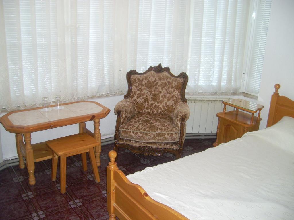 Family Hotel George Svilengrad Room photo