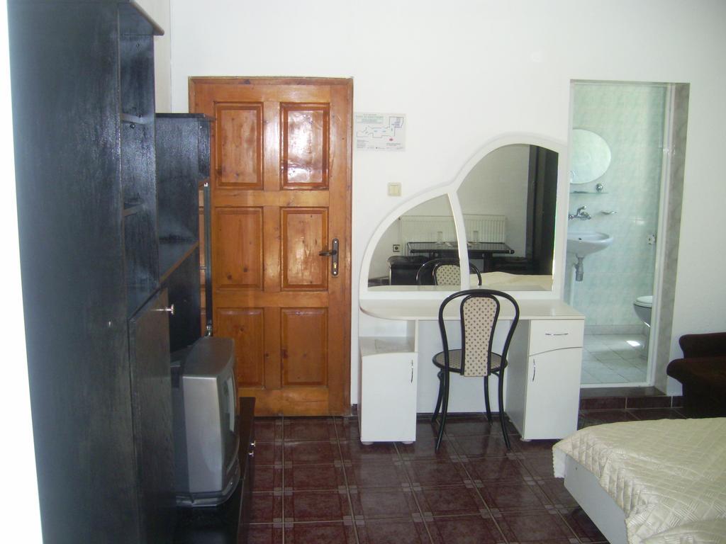 Family Hotel George Svilengrad Room photo
